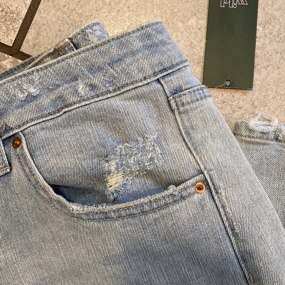Wild fable Light Wash Mom Jeans - Picture 2 of 11